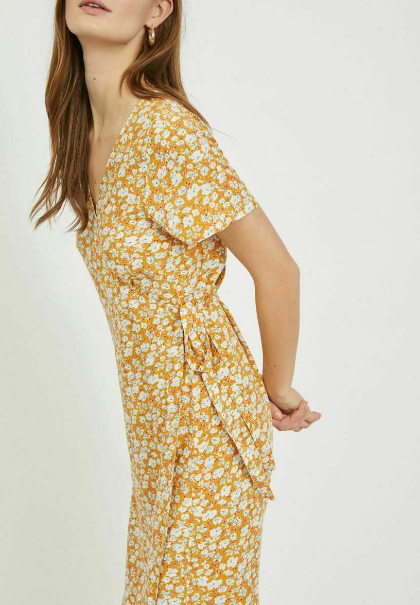 robe mellow yellow