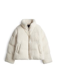 Giacca bianca in shearling sintetico con zip frontale, colletto alto e tasche laterali. Texture morbida, design gonfio con un motivo trapuntato.