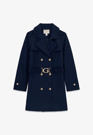 Trench-coat bleu marine croisé avec larges revers, boutons dorés et ceinture assortie avec une boucle dorée en forme de "G".
