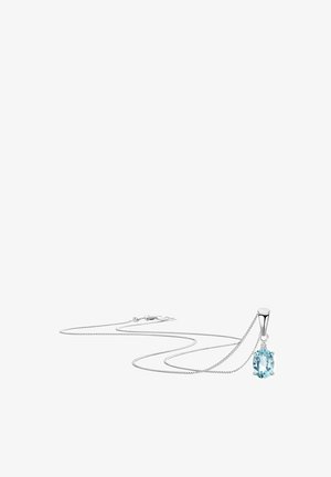 Hõbeda kett, millel on ovaalne helesinine gemmipendant, mis on kinnitatud kergelt läikivasse raami, koos õrna kettprofiiliga.