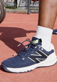 New Balance HESI  - Krepšinio batai - blue
