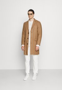 Lindbergh COAT - Abrigo clásico - camel