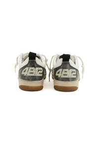 4B12 Sneakers basse - white