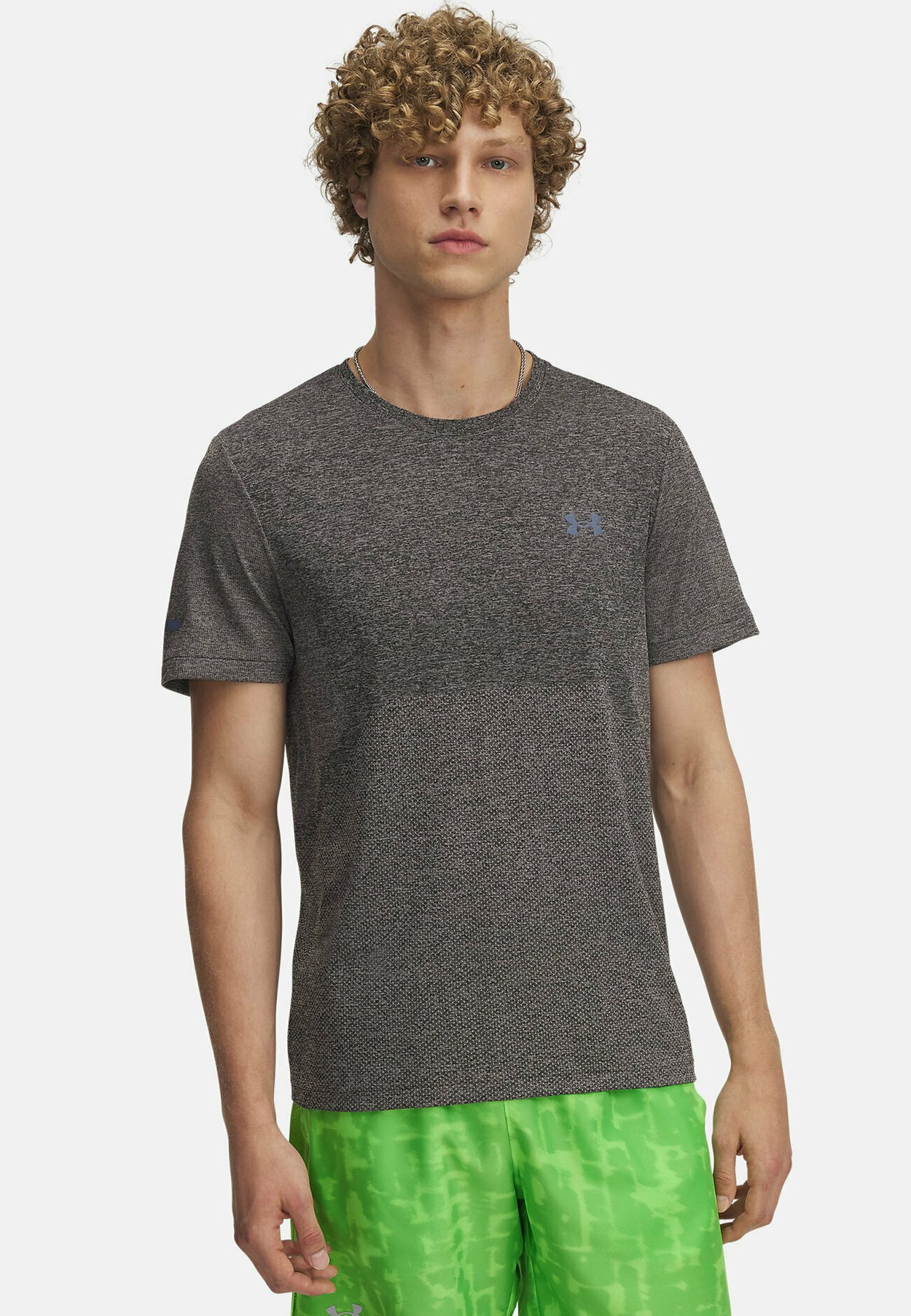 SEAMLESS STRIDE