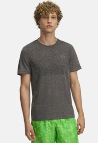 SEAMLESS STRIDE - Sports T-shirt - gray dawn