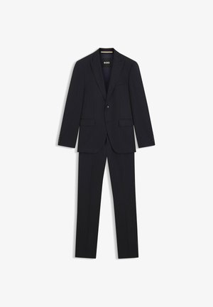 Marineblauw pak met krijtstreep, bestaande uit een blazer met twee knopen en inkepingrevers, een borstzak en rechte, platte broek. Gemaakt van gladde stof.