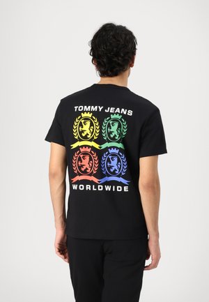 CREST TEE UNISEX - Camiseta estampada - black