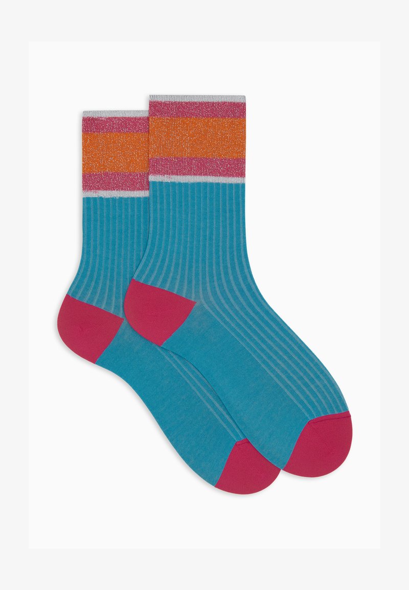 Calzini colorati realizzati in un materiale morbido, con una base turchese e accenti a strisce glitterate rosa e arancioni nella parte superiore e talloni rosa.