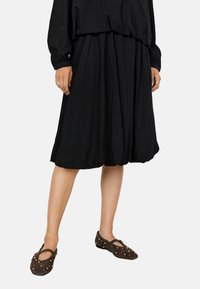 Soyaconcept SVEDA  - Puffball skirt - black