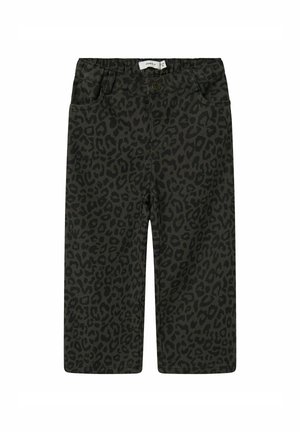 Pantalons en imprimé léopard en tissu vert foncé et noir, avec une taille élastique, des poches avant et une coupe droite.