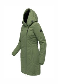Grønn lang vinterjakke med hette, frontglidelås og sidelommer, med svart innerfôr og justerbare snorer på hetten.