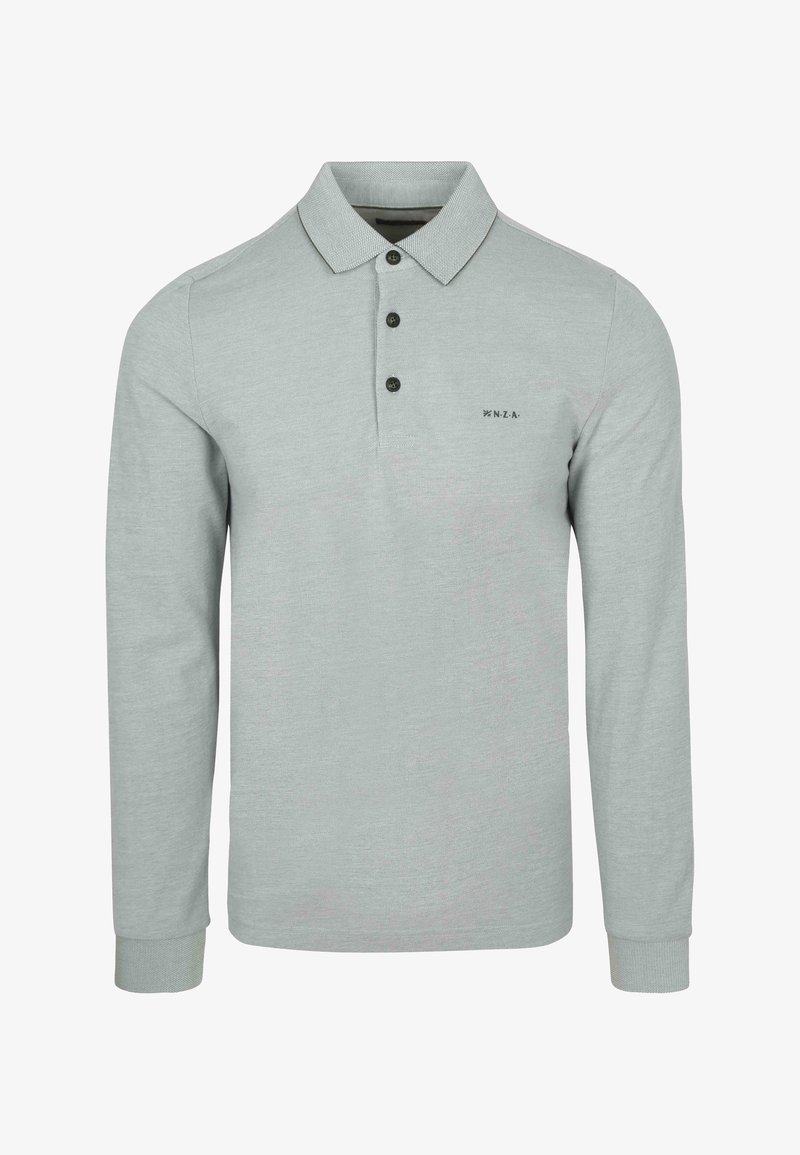 Lichtgrijze langslavige polo met een polo kraag, drie knopen en een subtiel logo aan de linkerkant. Gemaakt van gestructureerde stof.