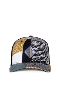 Bunte Kappe mit einer Mischung aus geometrischen Mustern in Schwarz, Weiß und Gold, einer strukturierten Krempe und einem blauen Akzent. Diamant-Logo-Patch enthalten.