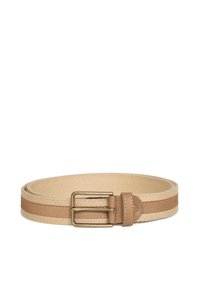 Geweven beige riem met een tan lederen accent; beschikt over een rechthoekige bronzen gesp en een gestikte leren keeper.