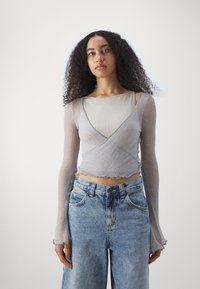 BDG Urban Outfitters SHEER TIE - Chaqueta de punto - grey