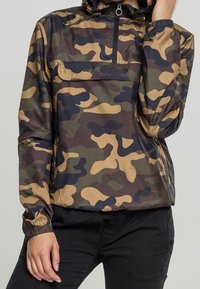 Urban Classics Vindjacka - dark green