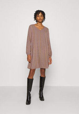 VIPOKE V NECK SHORT DRESS - Korte jurk - tigers eye