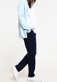 QS Tygbyxor - blue denim