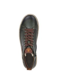 Chaussures en cuir vertes à lacets marron, semelle en caoutchouc beige et fermeture éclair sur le côté. Présentent un patch logo et un intérieur rembourré.