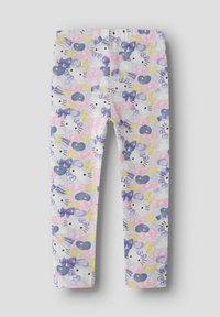 Leggings pour enfants avec un motif pastel intégral de visages de chats dessinés, de nœuds, de cœurs, d’étoiles et d’éclairs sur fond blanc.