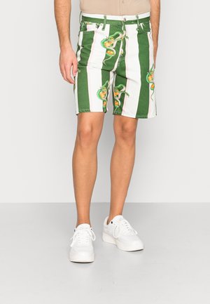 Shorts vaqueros - green
