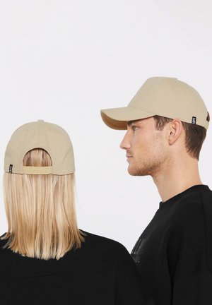 Harlem Soul, HARLEM SOUL AVE-RY BASE CAP MIT LOGO UNISEX - Cap - sand