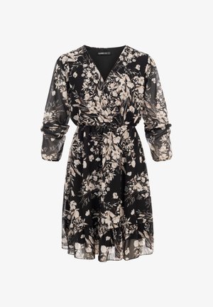 Robe portefeuille noire avec imprimé floral beige, ceinture froncée à la taille, col en V, manches trois-quarts transparentes avec poignets élastiques.