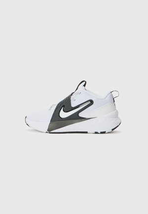 Nike Performance, TEAM HUSTLE UNISEX - Zapatillas de baloncesto - white/white black