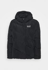 Chaqueta de plumas negra con capucha, con un diseño acolchado y logo EA7 en blanco en la parte superior izquierda. Material suave y aislante.