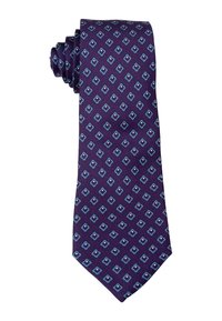 Fioletowy krawat w powtarzający się wzór małych niebieskich i białych diamentów, zwinięty na jednym końcu na białym tle.