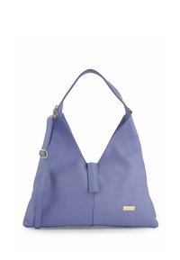 Lila Leder Hobo-Tasche in dreieckiger Form, mit einem flachen oberen Griff, einem Magnetverschluss und einem goldfarbenen Logo-Akzent.