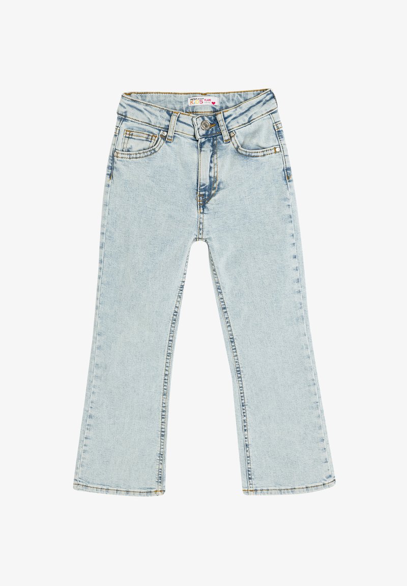 Ljusblå denimjeans för barn med rakben, fem fickor och gula stygn. Midjan har en knappstängning.