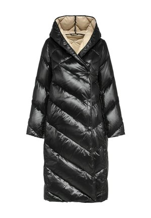 Czarna kurtka puchowa w wzór chevron, z dużym kapturem, zapięciem na napy i kontrastowym beżowym podszewką. Miękka, błyszcząca struktura.