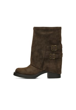 Mid-height brown suede boot with two side straps and buckles and a low stacked heel.