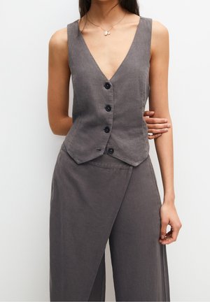 Vest - grey