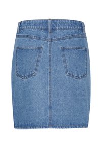Džínová mini sukňa v svetlom modrom odtieni, s klasickým strihom, dvomi zadnými vreckami a čistým lemom. Jednoduchý dizajn s minimálnymi švovými detailmi.
