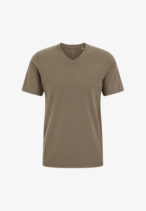 Jednofarebné zelené olivové tričko s výstrihom do V a krátkymi rukávmi, strednej veľkosti, zobrazené na bielom pozadí.