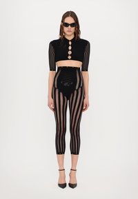 Sinead Gorey SEAMLESS HIGH WAISTED CAPRI - Leggingek - Nadrágok - black