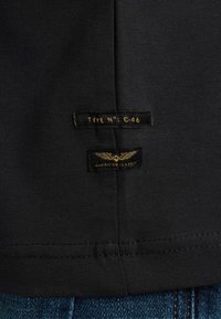 AMERICAN CLASSIC LOGO - T-shirt con stampa - black