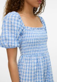 Vero Moda CARRIE - Dnevna obleka - bel air blue