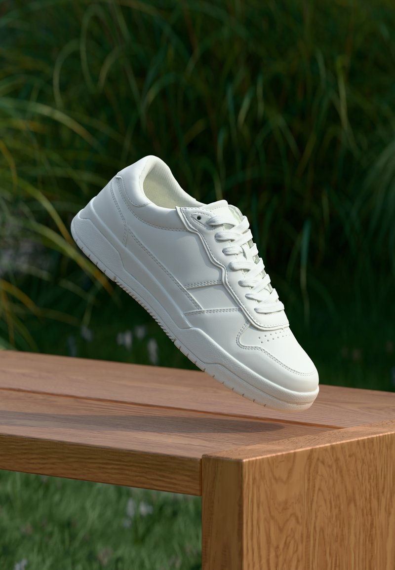 Pier One Baskets basses - white/blanc - ZALANDO.FR