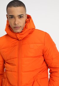 Urban Classics HOODED PUFFER - Vinterjakke - rustorange
