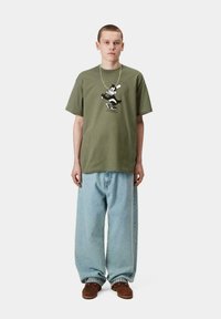 Carhartt WIP HOME RUN - Camiseta estampada - dollar green