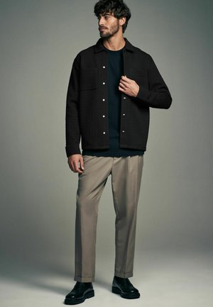 TEXTURE SHACKET  - REGULAR FIT - Summer jacket - black