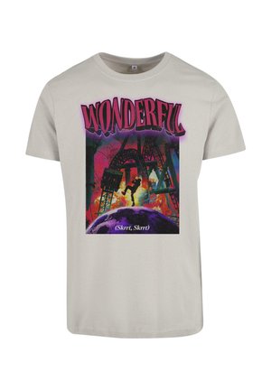 Lys beige bomull T-skjorte med et fargerikt grafisk trykk med ordet "WONDERFUL" i fet rosa skrift og en stilisert bakgrunn.