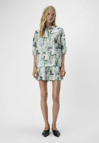 Object Blusa - white sand