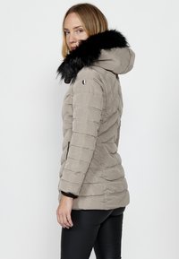 Koroshi PADDED - Téli dzseki - beige