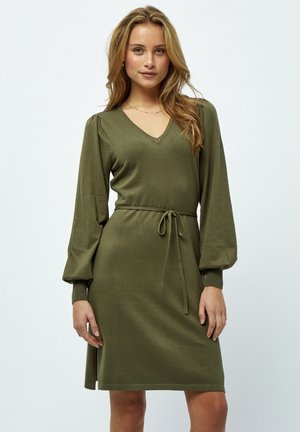 ASTRID - Svetríkové šaty - ivy green