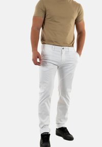 Le Temps Des Cerises PHCESAR0WLPIG241 - Chino - blanc