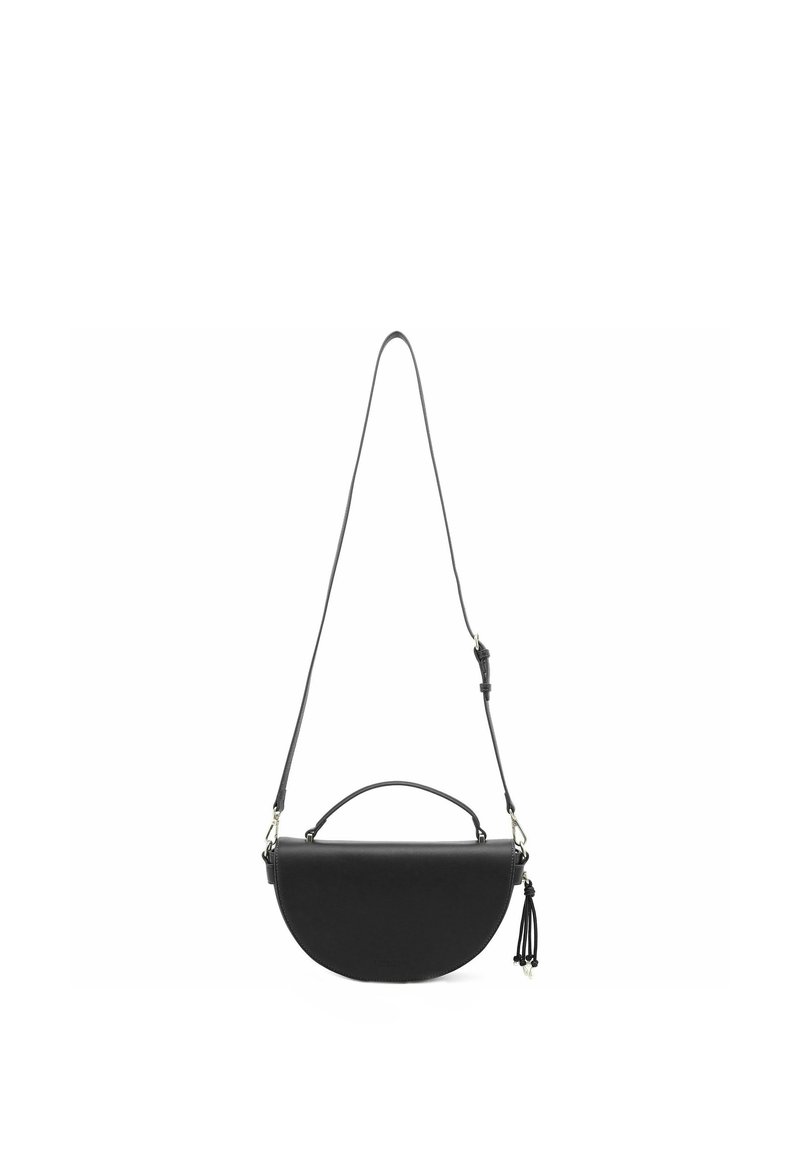 Borsa a tracolla in pelle nera, forma a mezzaluna, con manico superiore, tracolla regolabile e dettaglio decorativo con nappina. Texture liscia, design minimalista.